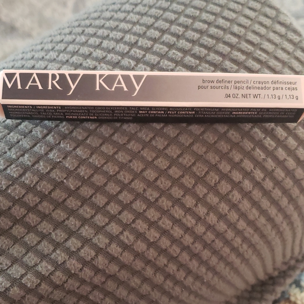 Mary Kay Brow Defining Pencil in Blonde